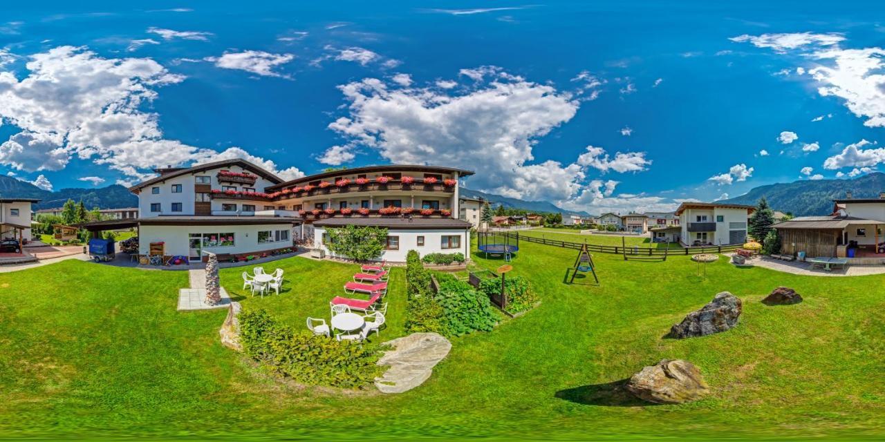 Hotel-Restaurant Sonnhof Radfeld Exterior foto