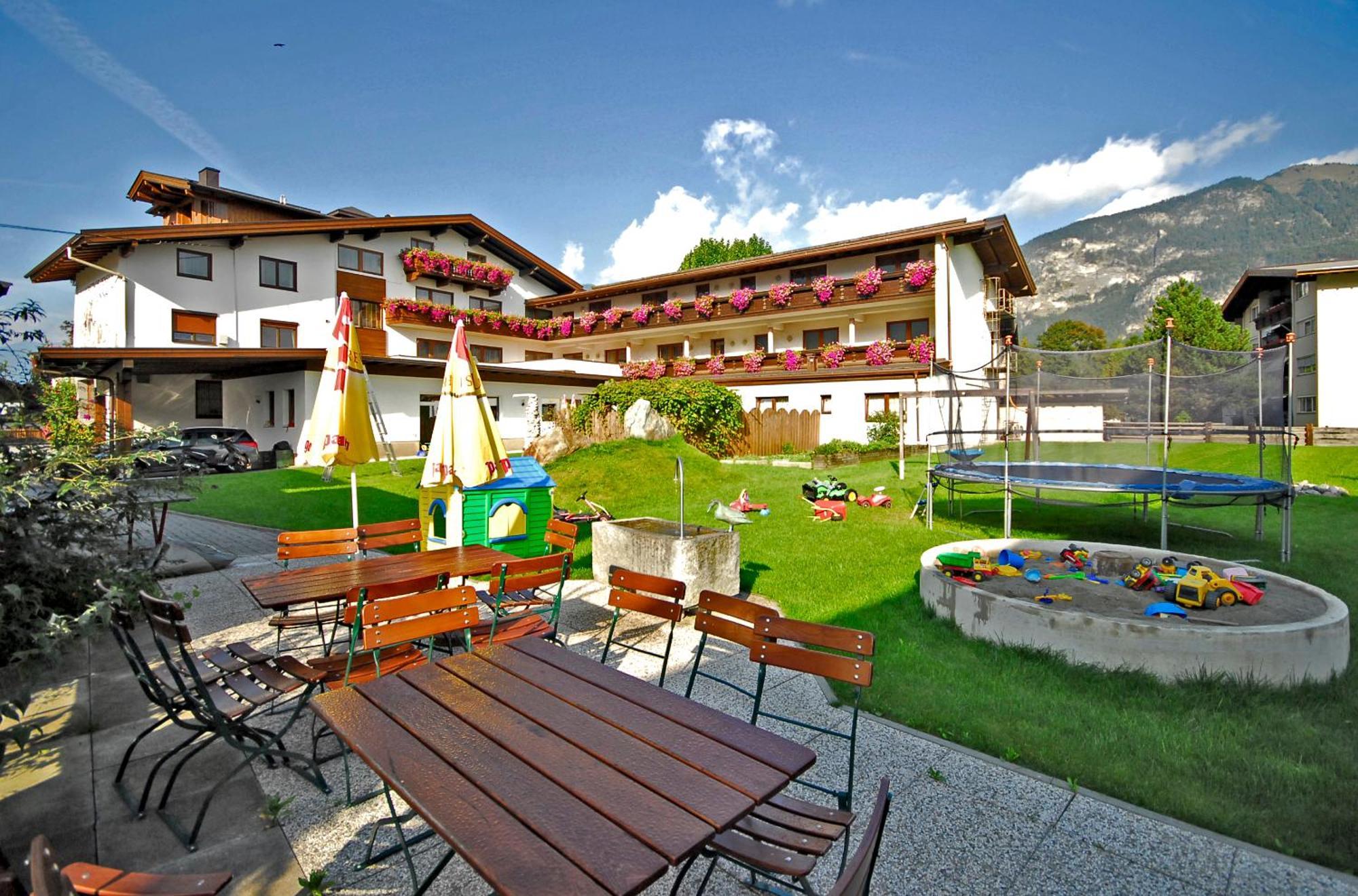 Hotel-Restaurant Sonnhof Radfeld Exterior foto